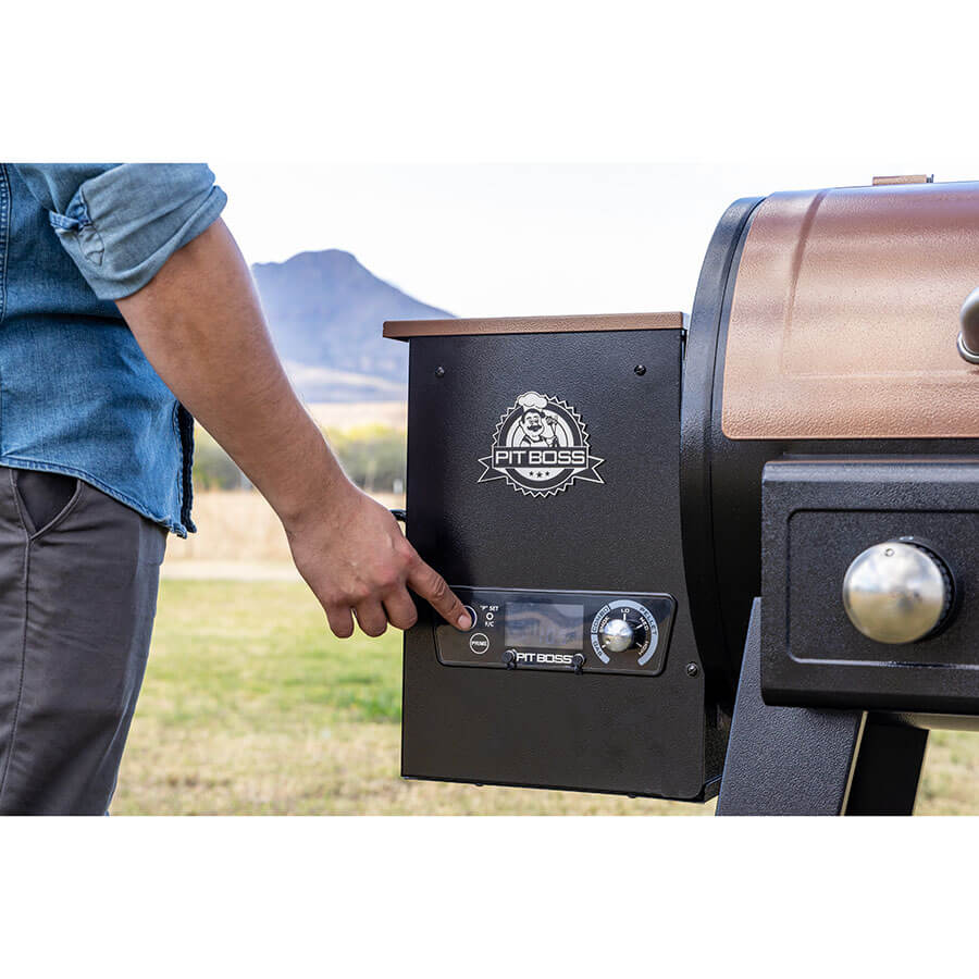 Mile Hybrid Wood Pellet/Gas Combo Grill